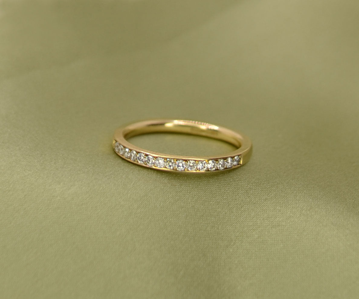 Court Grain Set Diamond Ring - 2mm