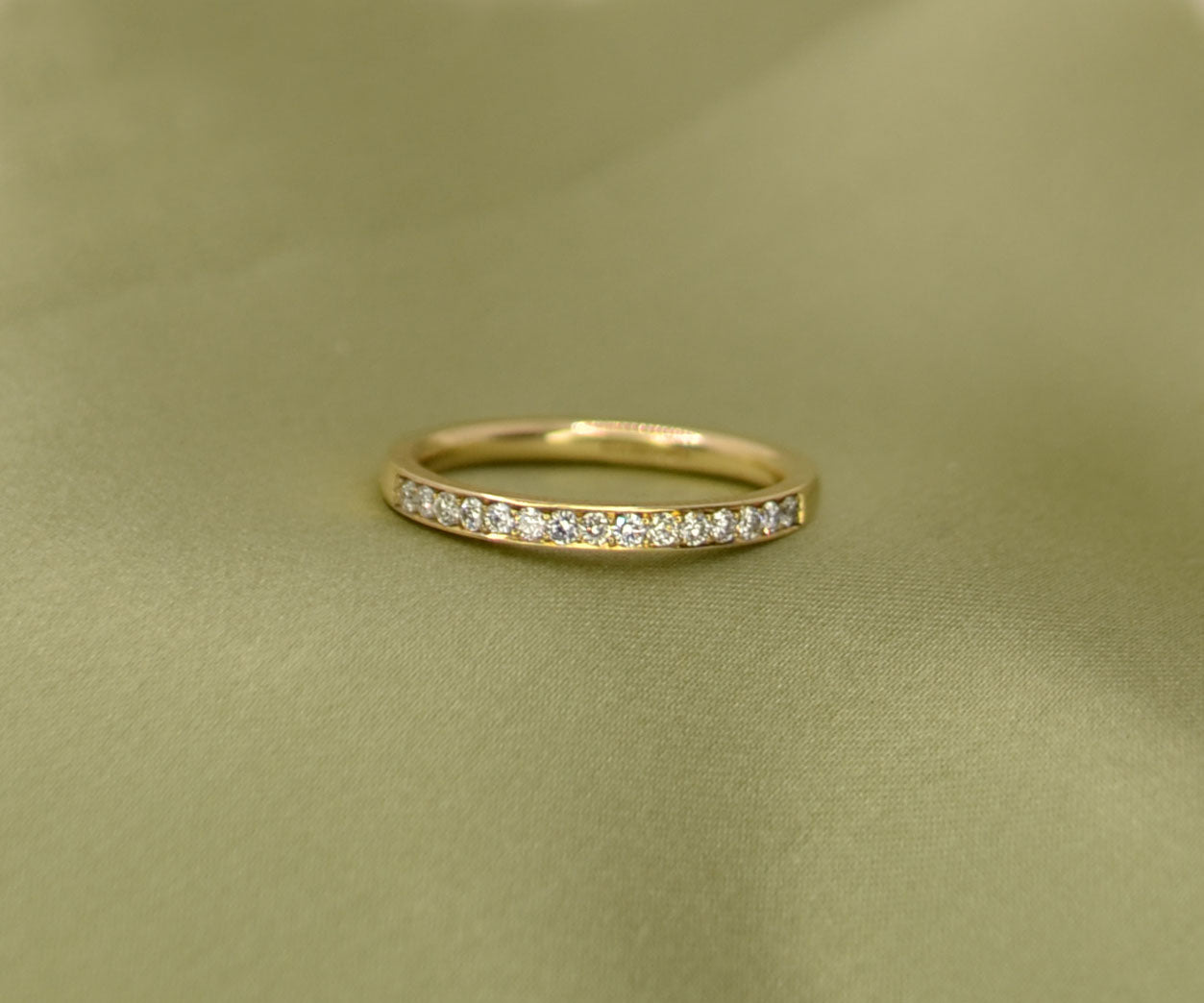 Court Grain Set Diamond Ring - 2mm