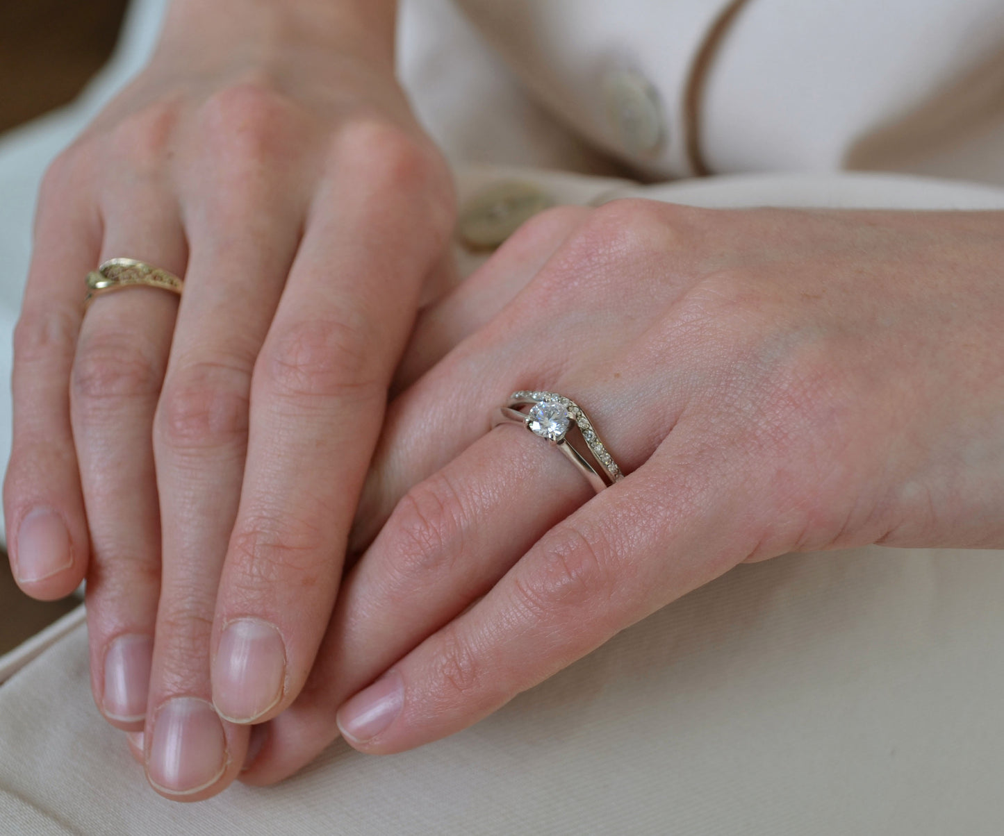 Grain Set Diamond Shaped Ring - 2mm