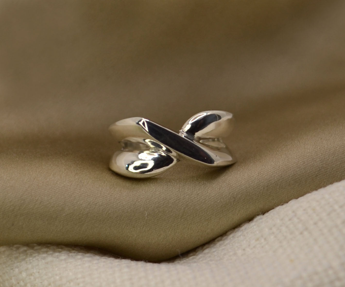 'X' Ring