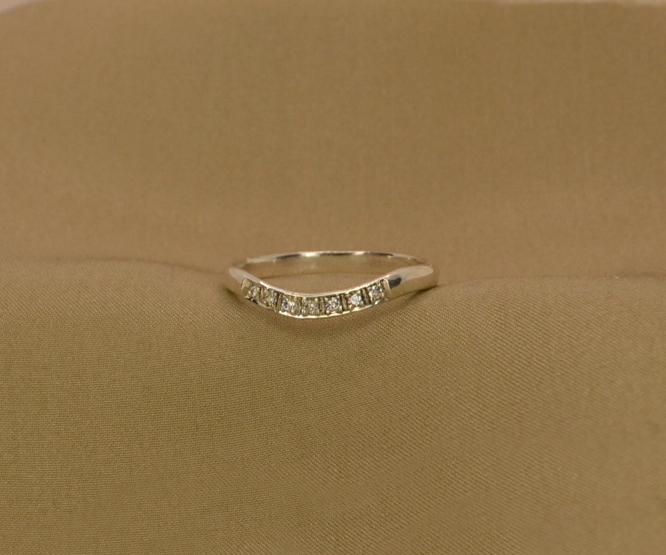 Square Grain Set Diamond Shaped Ring