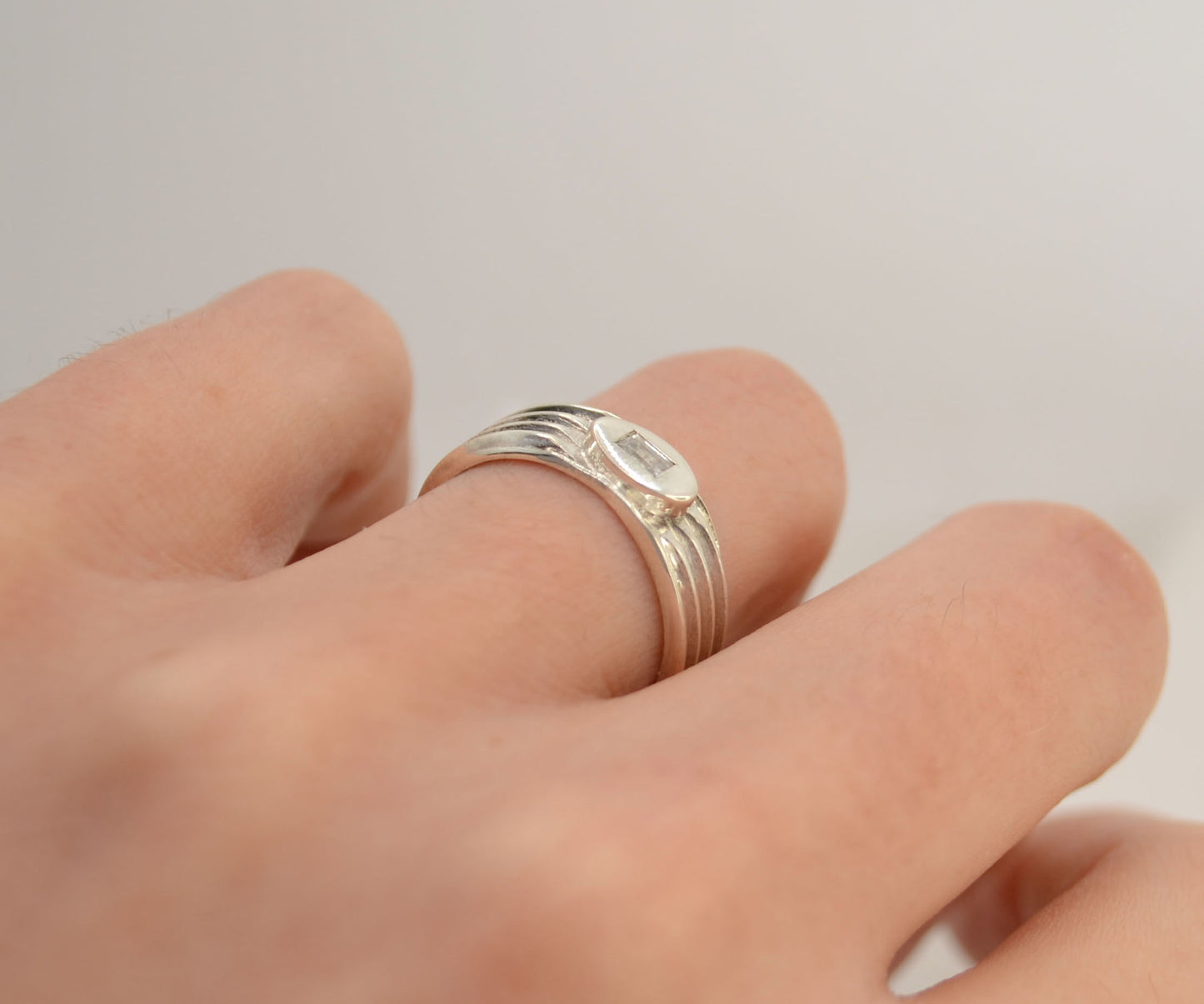 Baguette cut Diamond Knife edge Ring