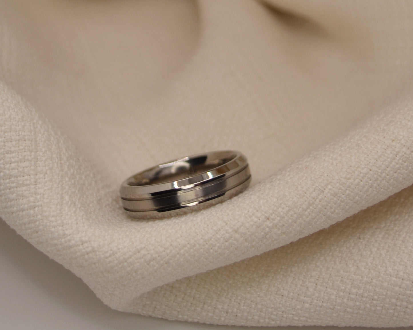 Double Milled Line & Bevelled Edge Ring - 6mm