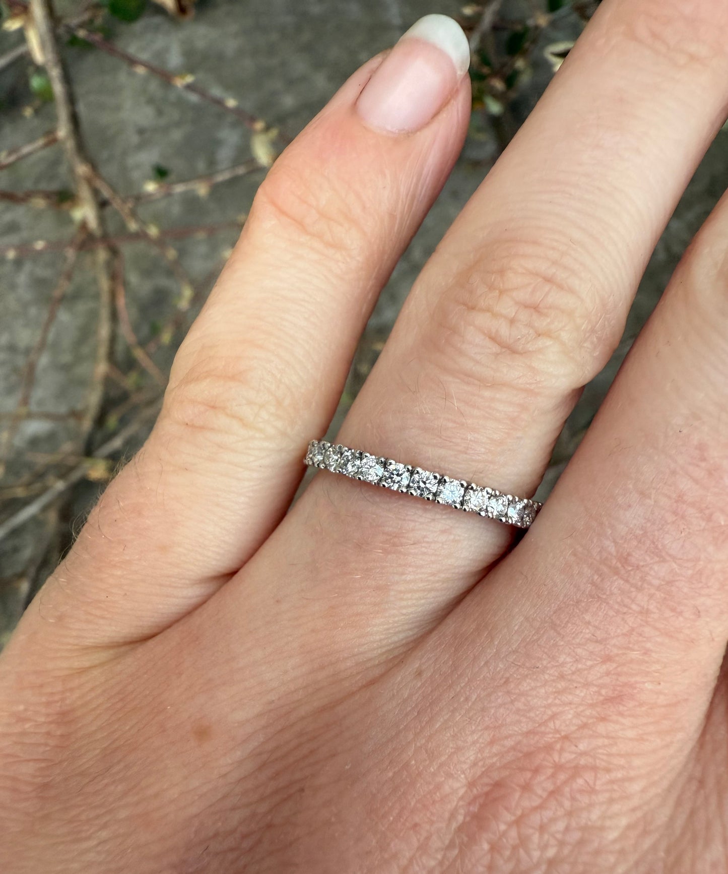 Scalloped Claw Set Diamond Ring