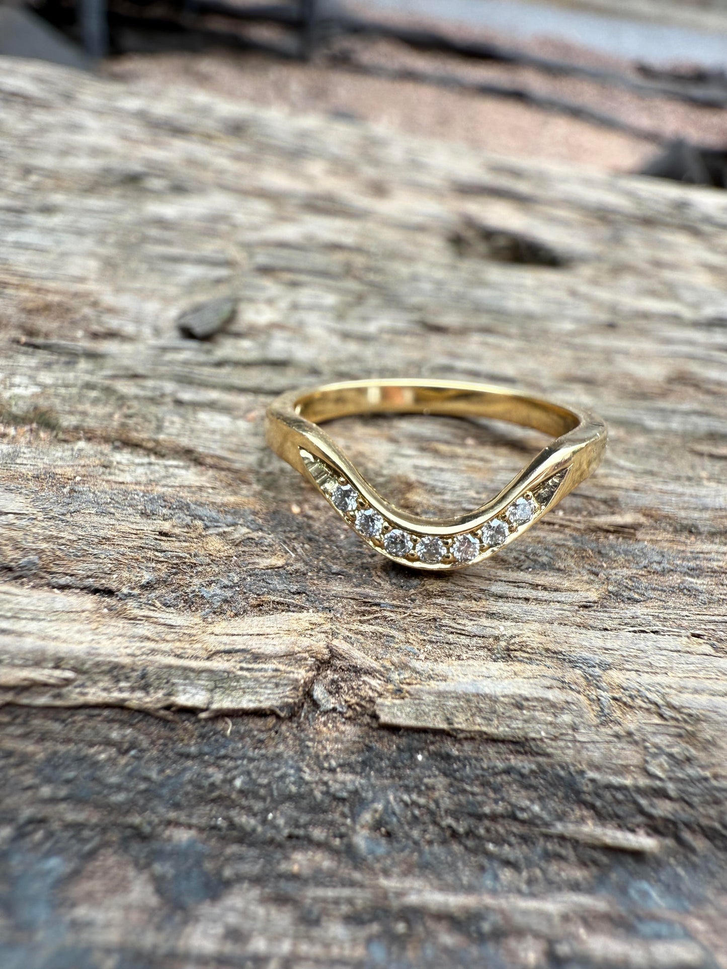 Shaped Grain Set Diamond Ring with Flicks