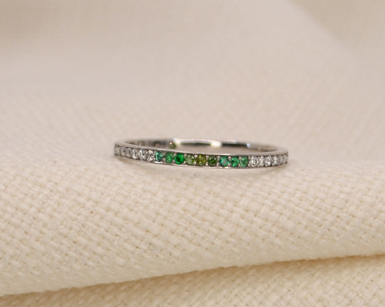 Grain Set Emerald & Diamond Ring