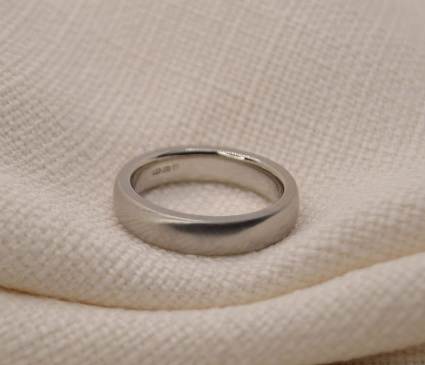 Flat sided Court Profile Ring - 5mm