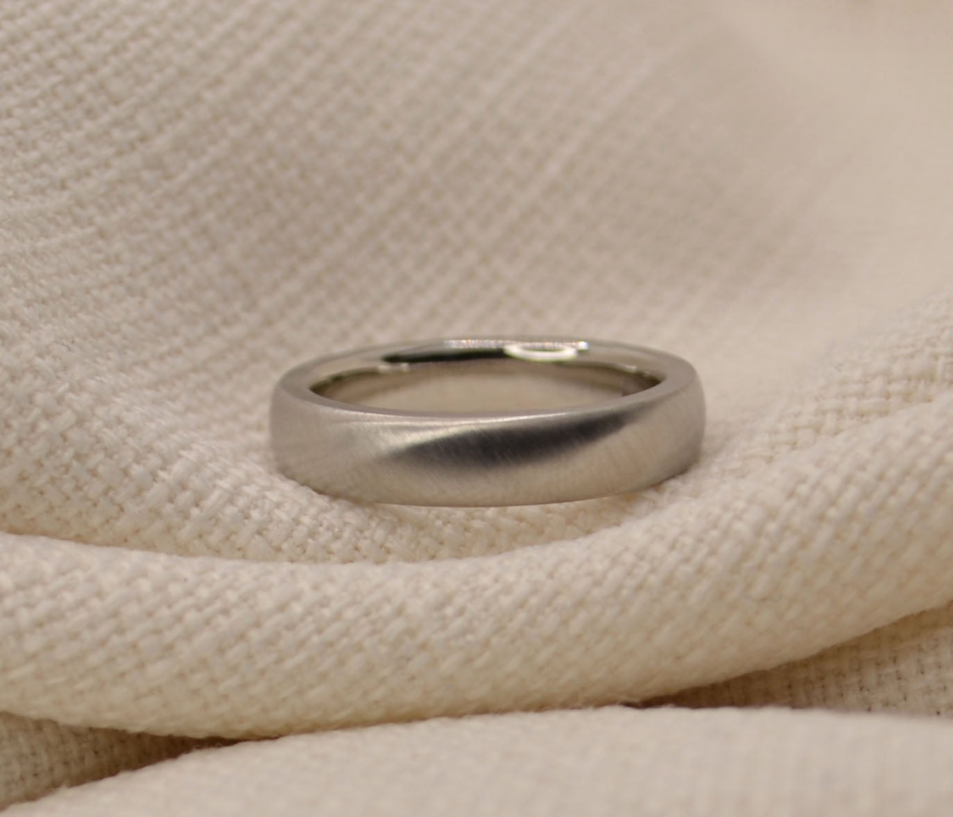 Flat sided Court Profile Ring - 5mm