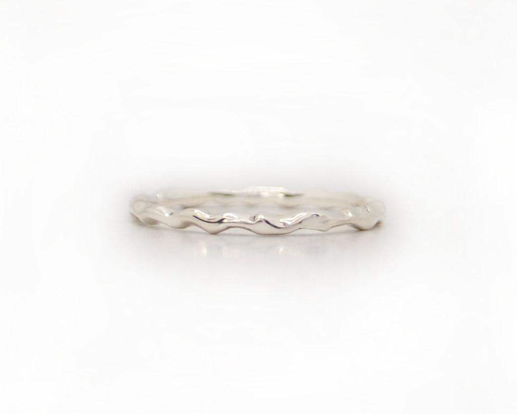 Wave Ring with Diamonds