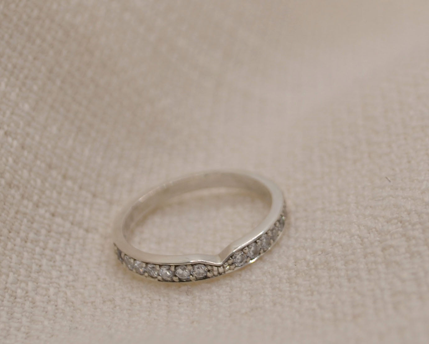 Shaped Diamond Ring with 'V' cut out - 2.5mm