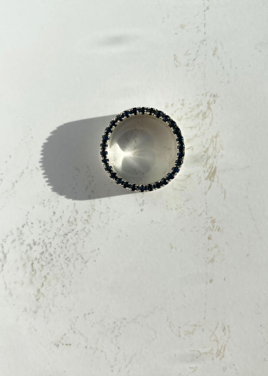 Edge Set Sapphire Ring - 5mm