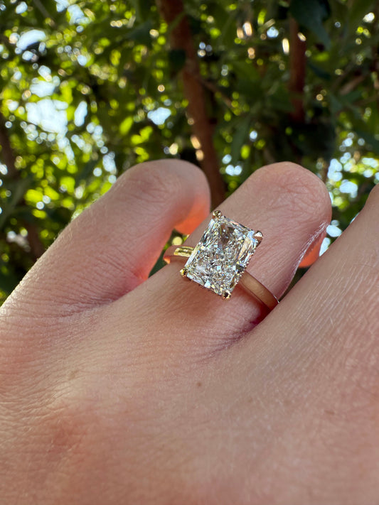 2ct Radiant Cut Diamond Ring