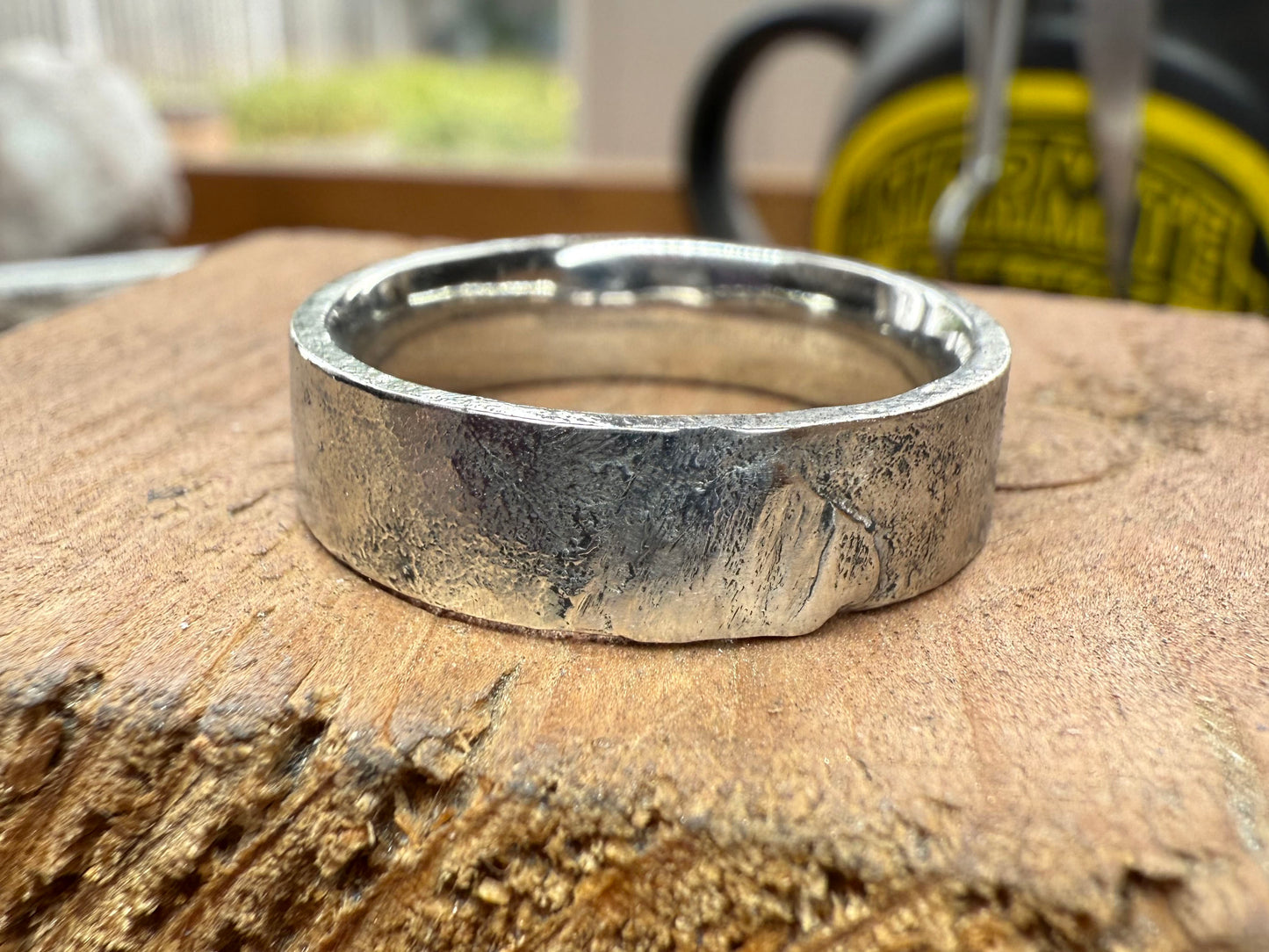 Molten Flat Ring - 6mm