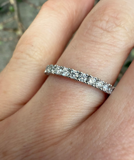 Scalloped Claw Set Diamond Ring