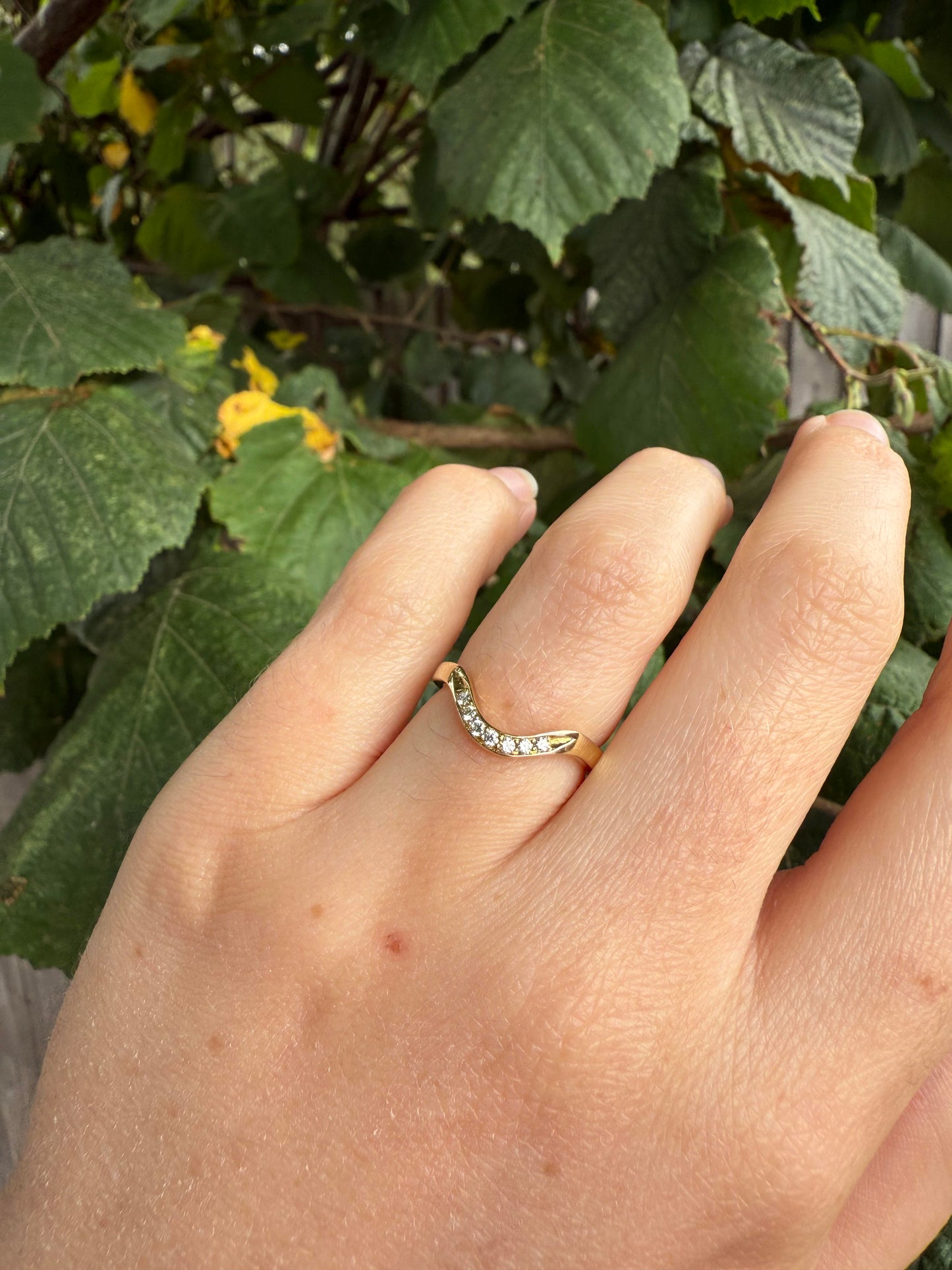 Shaped Grain Set Diamond Ring with Flicks